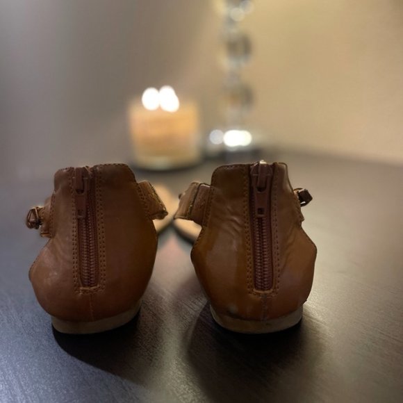 Guess Gladiator Sandals - Picture 3 of 5